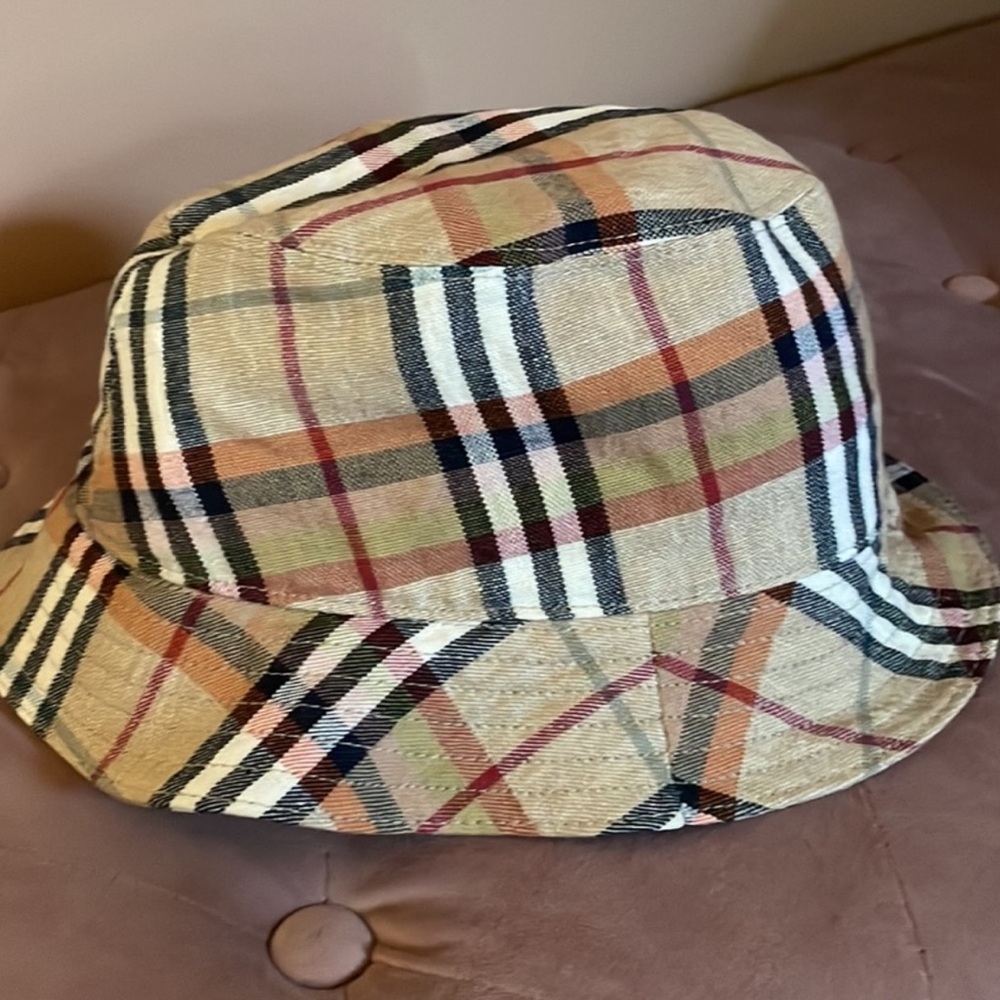 Burberry bucket hat - Picture 4 of 7